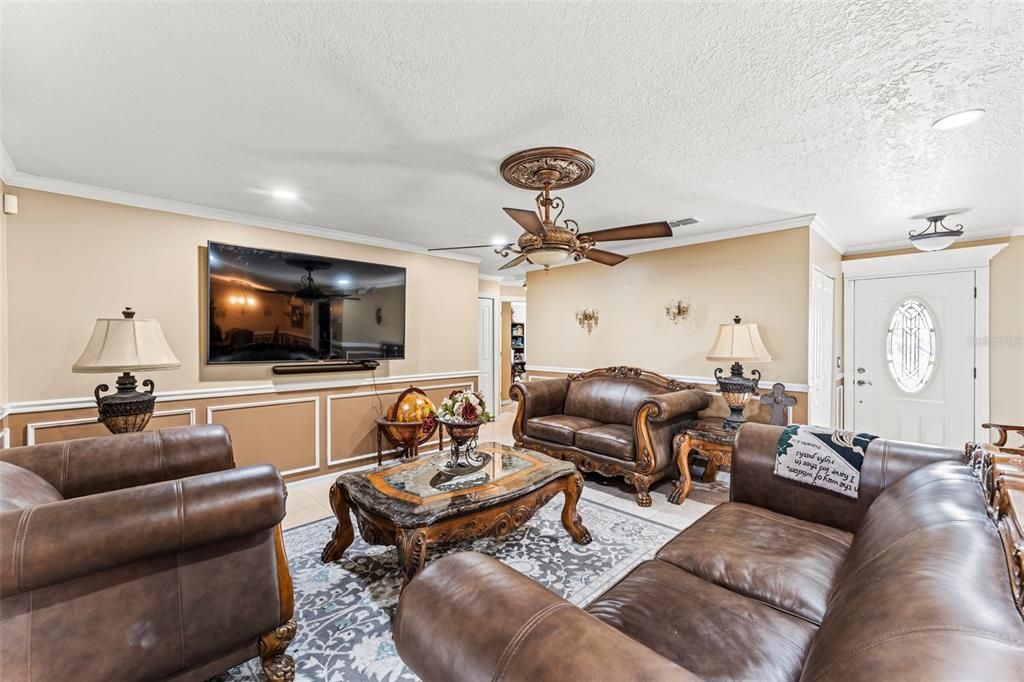 For Sale: $460,000 (4 beds, 3 baths, 1790 Square Feet)