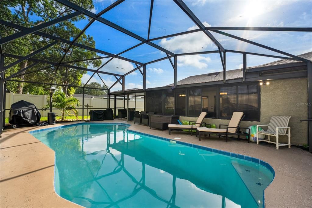 For Sale: $460,000 (4 beds, 3 baths, 1790 Square Feet)