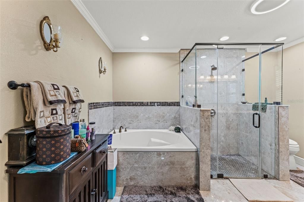 For Sale: $460,000 (4 beds, 3 baths, 1790 Square Feet)