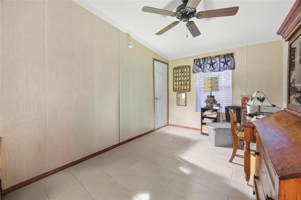 For Sale: $290,000 (4 beds, 2 baths, 1836 Square Feet)