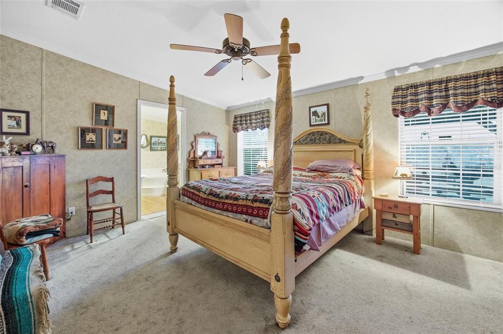 For Sale: $290,000 (4 beds, 2 baths, 1836 Square Feet)