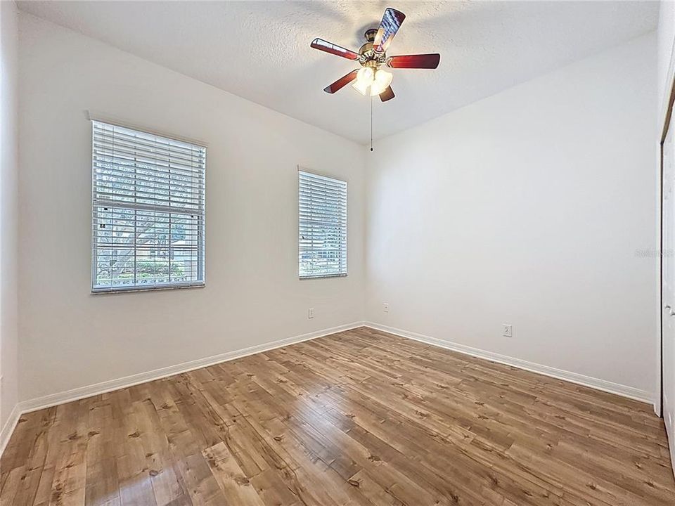 For Sale: $325,000 (3 beds, 2 baths, 1694 Square Feet)
