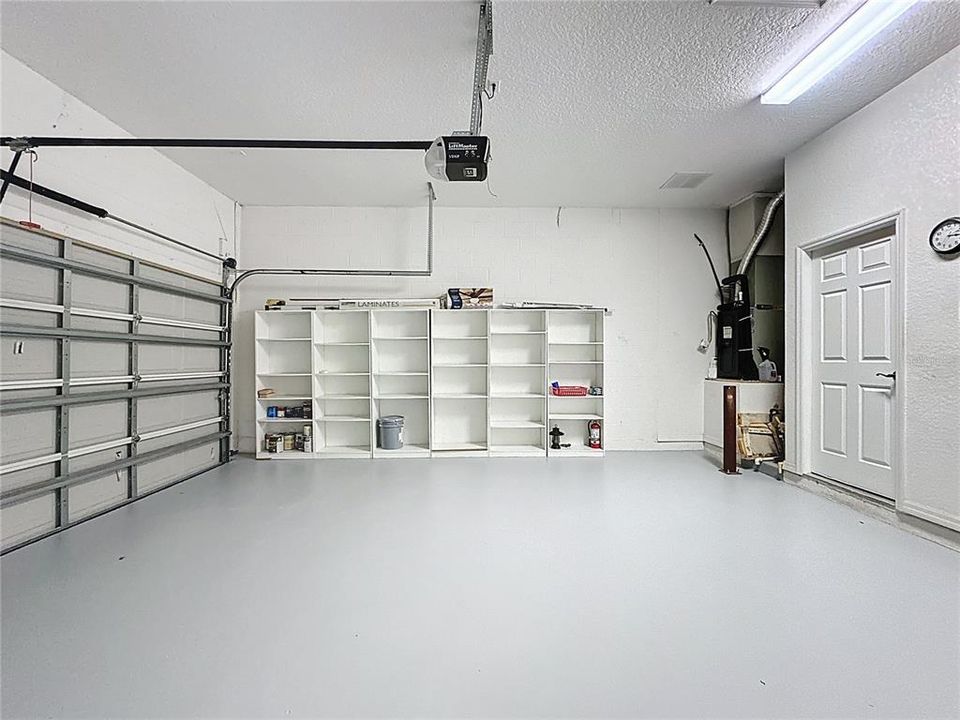 For Sale: $325,000 (3 beds, 2 baths, 1694 Square Feet)