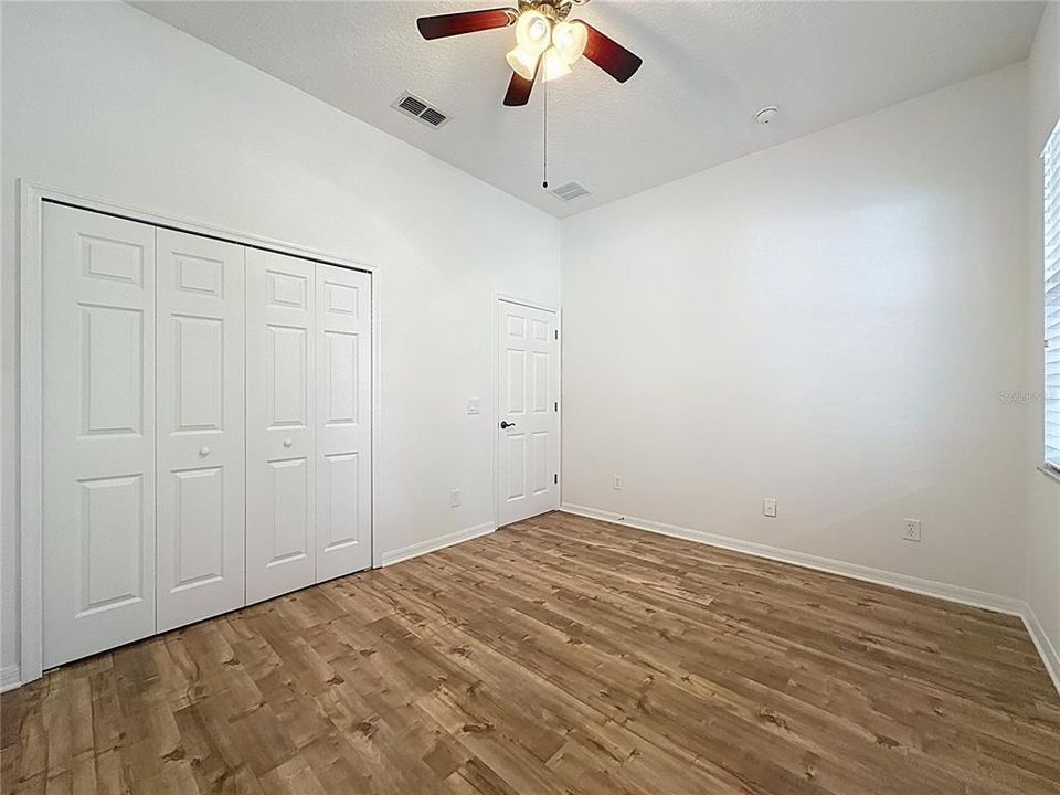 For Sale: $325,000 (3 beds, 2 baths, 1694 Square Feet)