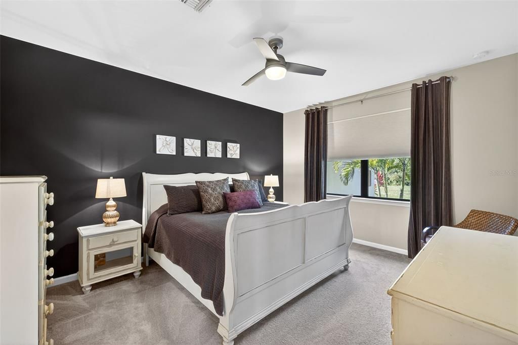 For Sale: $369,000 (2 beds, 2 baths, 1546 Square Feet)