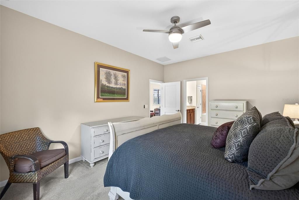 For Sale: $369,000 (2 beds, 2 baths, 1546 Square Feet)