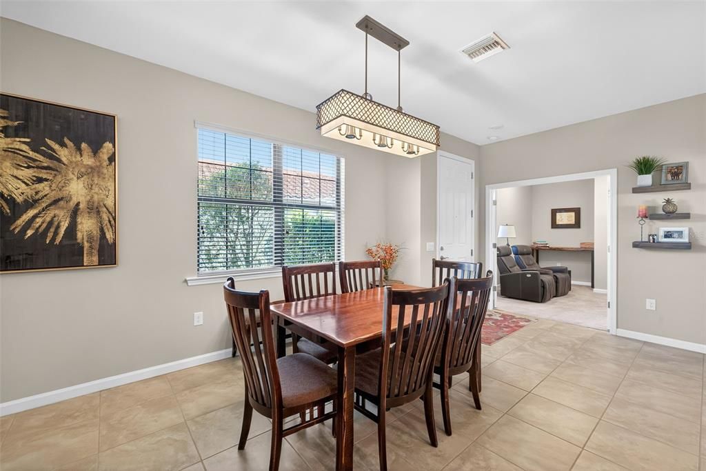 For Sale: $369,000 (2 beds, 2 baths, 1546 Square Feet)