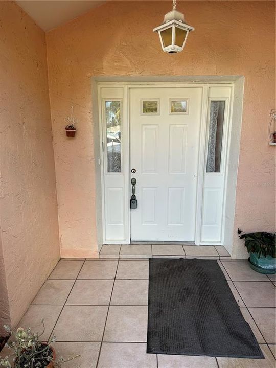 En Venta: $350,000 (4 camas, 2 baños, 2843 Pies cuadrados)