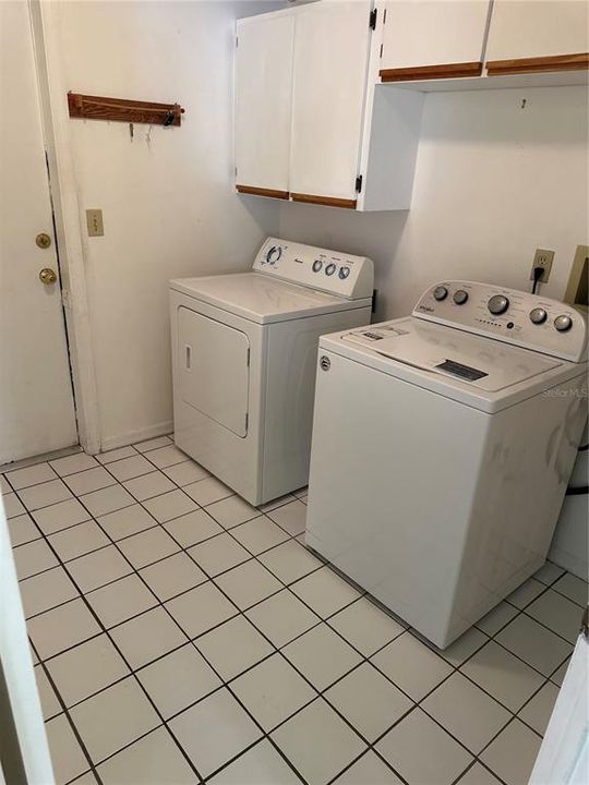 En Venta: $350,000 (4 camas, 2 baños, 2843 Pies cuadrados)