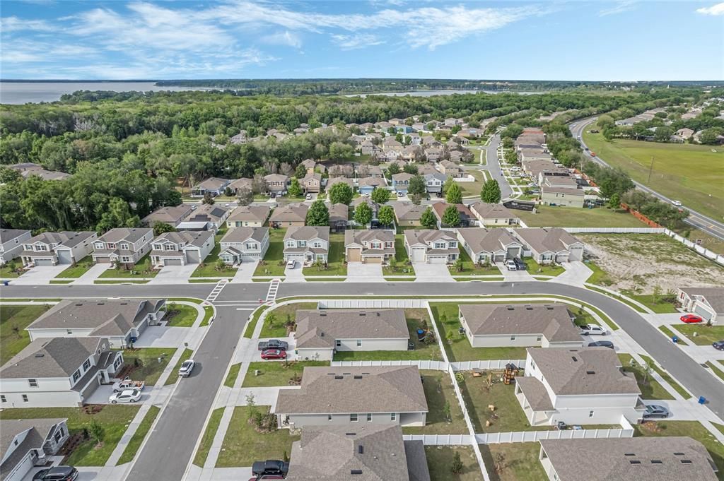 For Sale: $412,000 (3 beds, 2 baths, 1718 Square Feet)