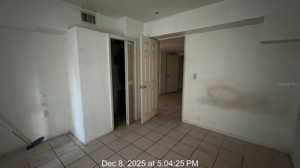 待售: $499,900 (6 贝兹, 3 浴室, 1983 平方英尺)