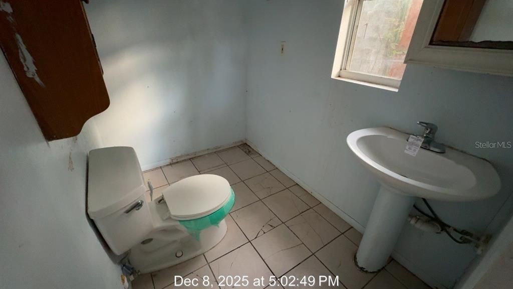 待售: $499,900 (6 贝兹, 3 浴室, 1983 平方英尺)