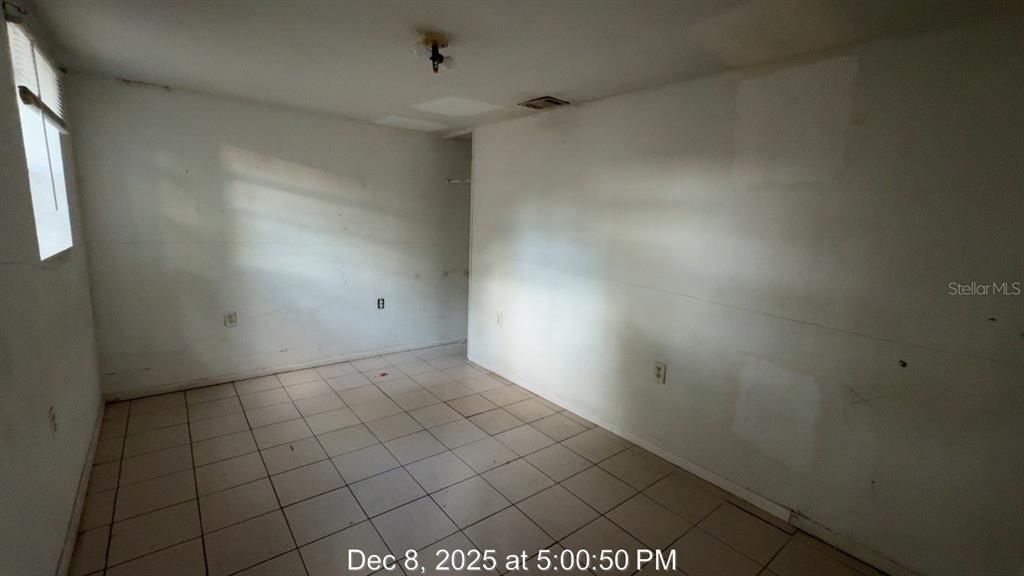 待售: $499,900 (6 贝兹, 3 浴室, 1983 平方英尺)