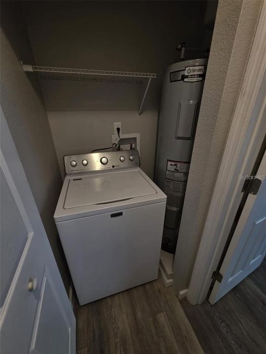 На продажу: $229,000 (2 спален, 1 ванн, 1120 Квадратных фут)