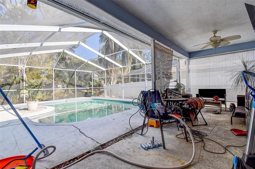 На продажу: $499,000 (4 спален, 2 ванн, 2114 Квадратных фут)