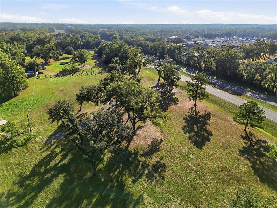 待售: $750,000 (8.60 acres)