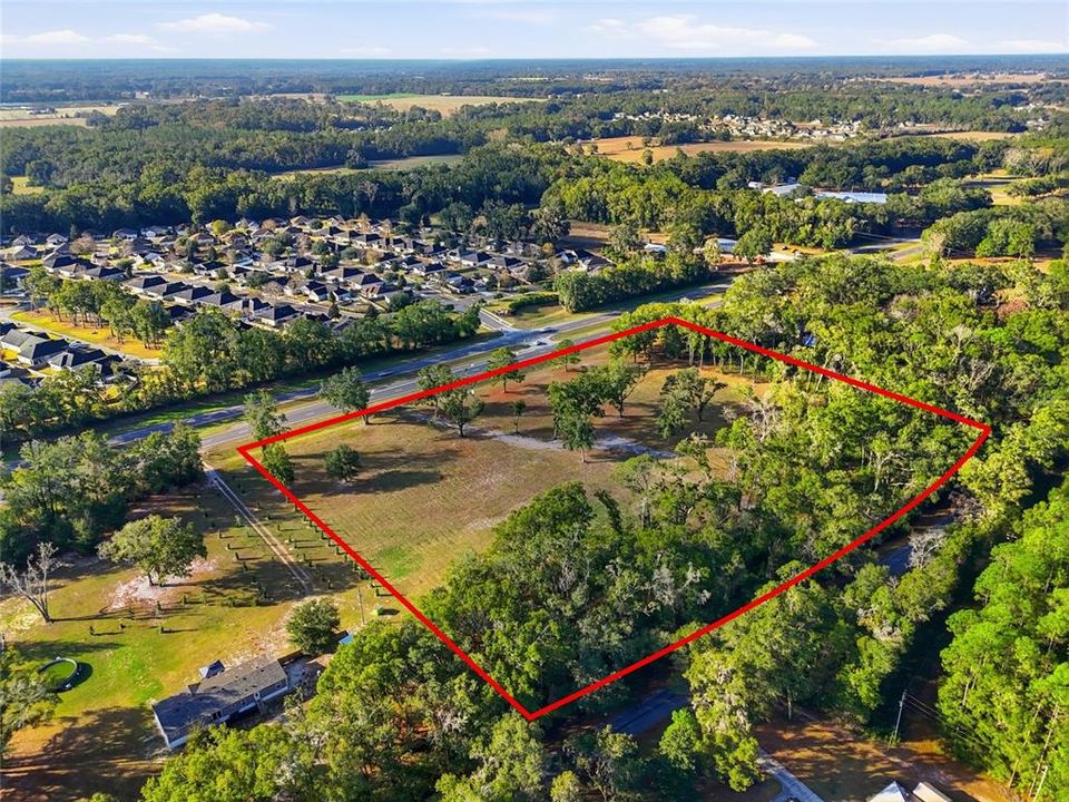 待售: $750,000 (8.60 acres)