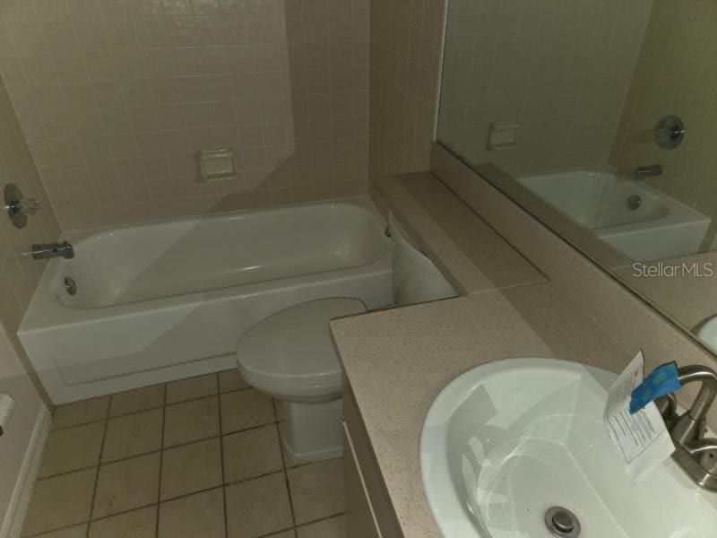 На продажу: $202,500 (2 спален, 2 ванн, 1076 Квадратных фут)