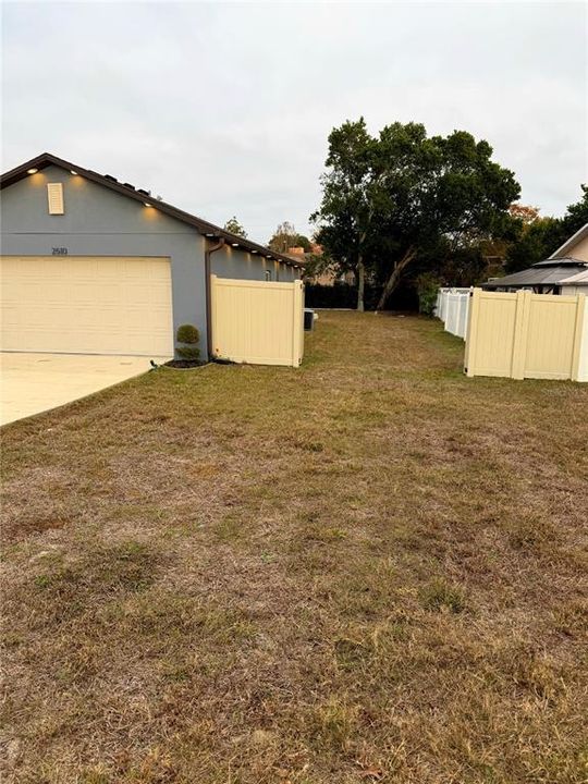 For Sale: $369,999 (4 beds, 2 baths, 1453 Square Feet)