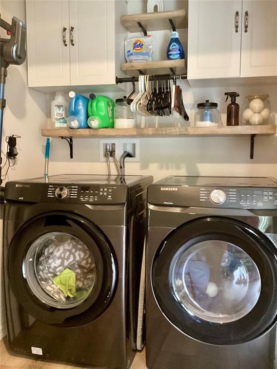 For Sale: $369,999 (4 beds, 2 baths, 1453 Square Feet)