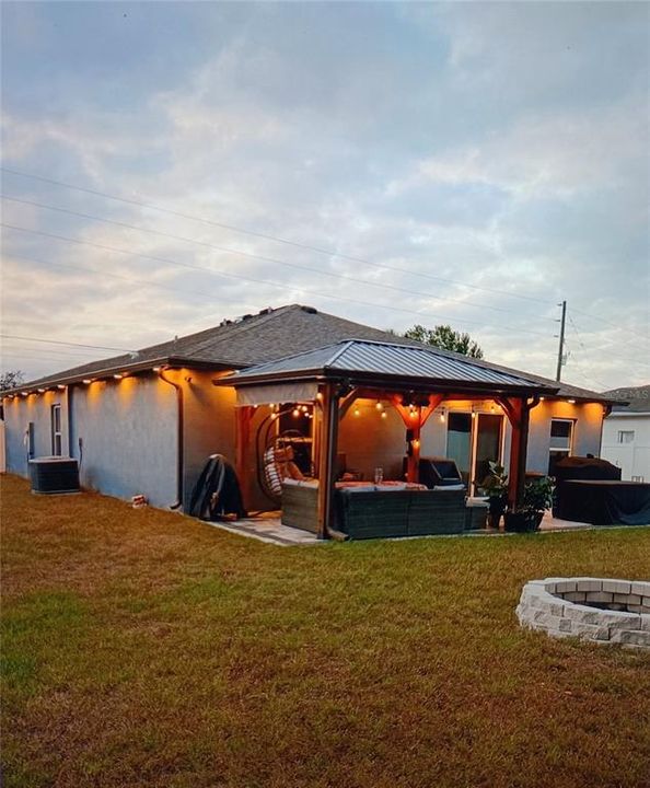 For Sale: $369,999 (4 beds, 2 baths, 1453 Square Feet)