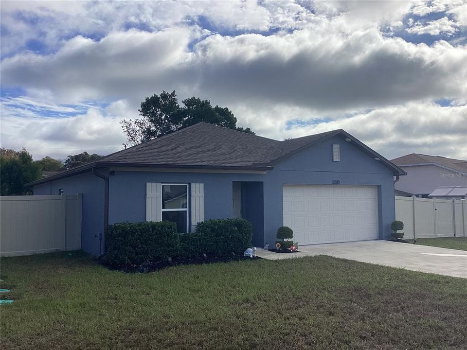 For Sale: $369,999 (4 beds, 2 baths, 1453 Square Feet)