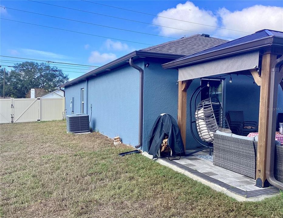 For Sale: $369,999 (4 beds, 2 baths, 1453 Square Feet)