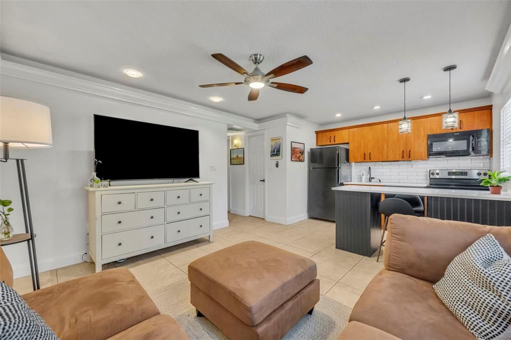 На продажу: $174,500 (1 спален, 1 ванн, 550 Квадратных фут)