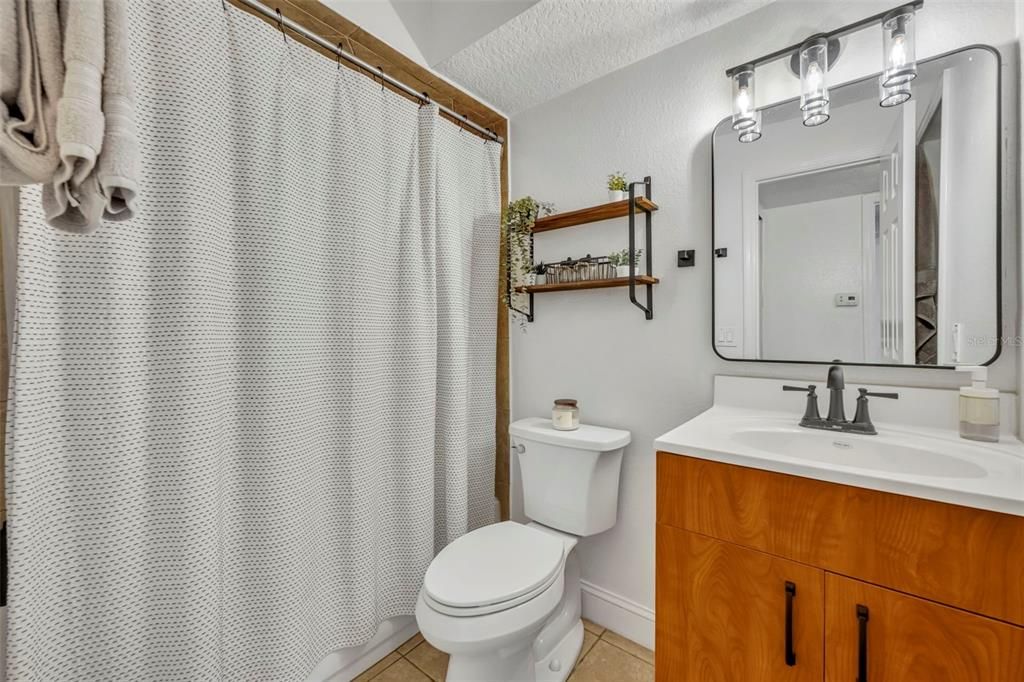 На продажу: $174,500 (1 спален, 1 ванн, 550 Квадратных фут)