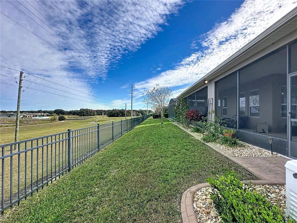 En Venta: $625,000 (3 camas, 2 baños, 2392 Pies cuadrados)