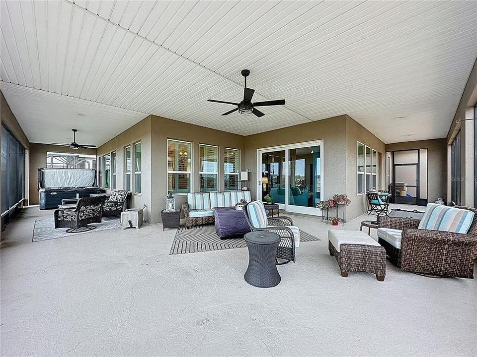 En Venta: $625,000 (3 camas, 2 baños, 2392 Pies cuadrados)