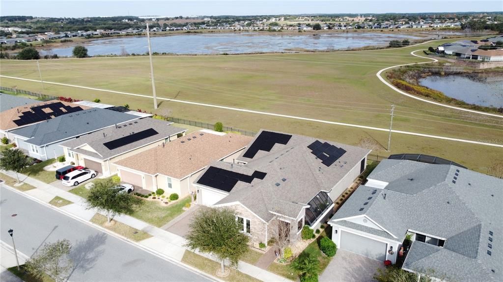 En Venta: $625,000 (3 camas, 2 baños, 2392 Pies cuadrados)