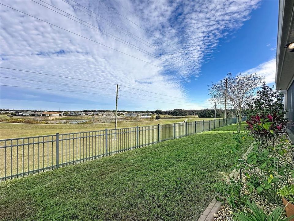 En Venta: $625,000 (3 camas, 2 baños, 2392 Pies cuadrados)