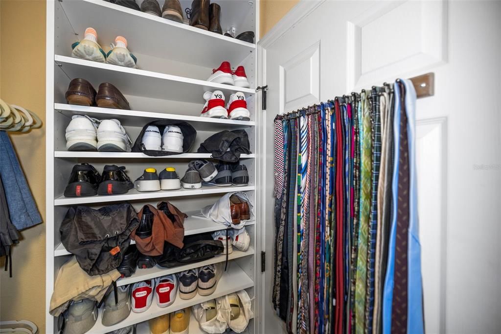 待售: $1,175,000 (6 贝兹, 4 浴室, 4059 平方英尺)