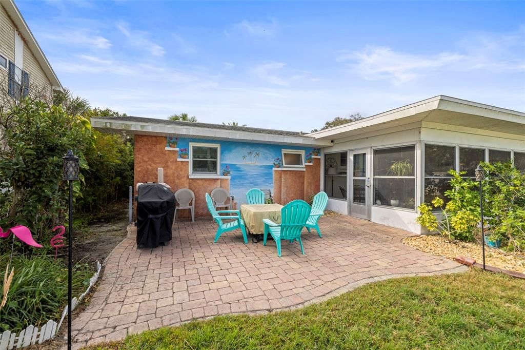 For Sale: $425,000 (3 beds, 2 baths, 1671 Square Feet)