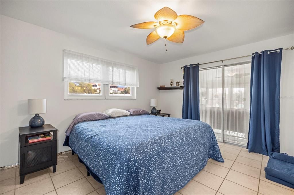 For Sale: $425,000 (3 beds, 2 baths, 1671 Square Feet)