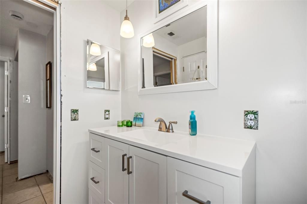 For Sale: $425,000 (3 beds, 2 baths, 1671 Square Feet)