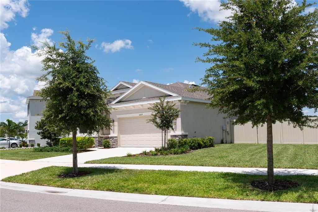 For Rent: $2,900 (4 beds, 2 baths, 2035 Square Feet)