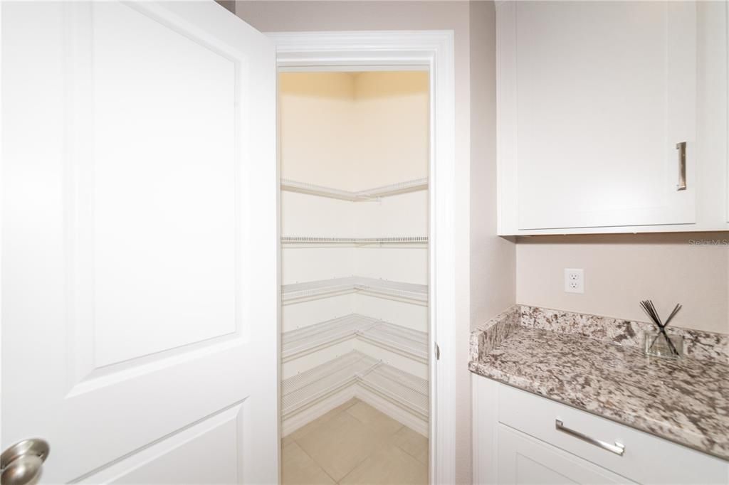 For Rent: $2,900 (4 beds, 2 baths, 2035 Square Feet)