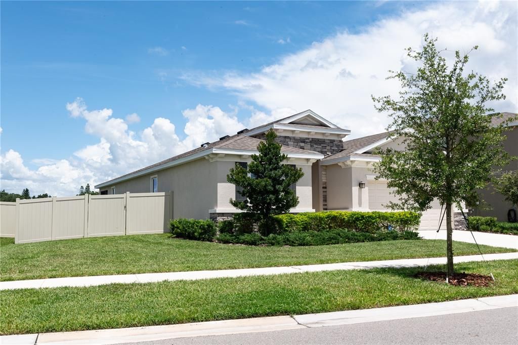 For Rent: $2,900 (4 beds, 2 baths, 2035 Square Feet)