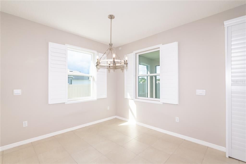 For Rent: $2,900 (4 beds, 2 baths, 2035 Square Feet)