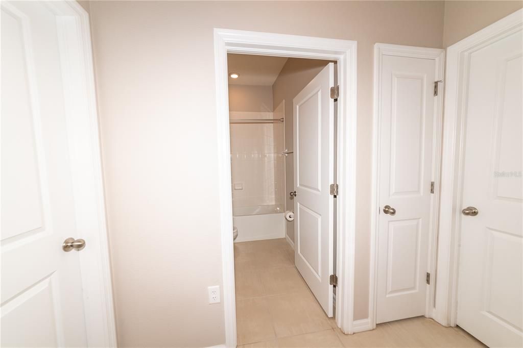 For Rent: $2,900 (4 beds, 2 baths, 2035 Square Feet)