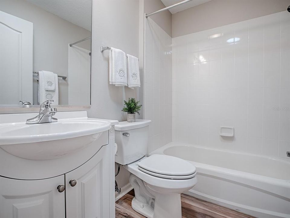 待售: $410,000 (3 贝兹, 2 浴室, 1922 平方英尺)