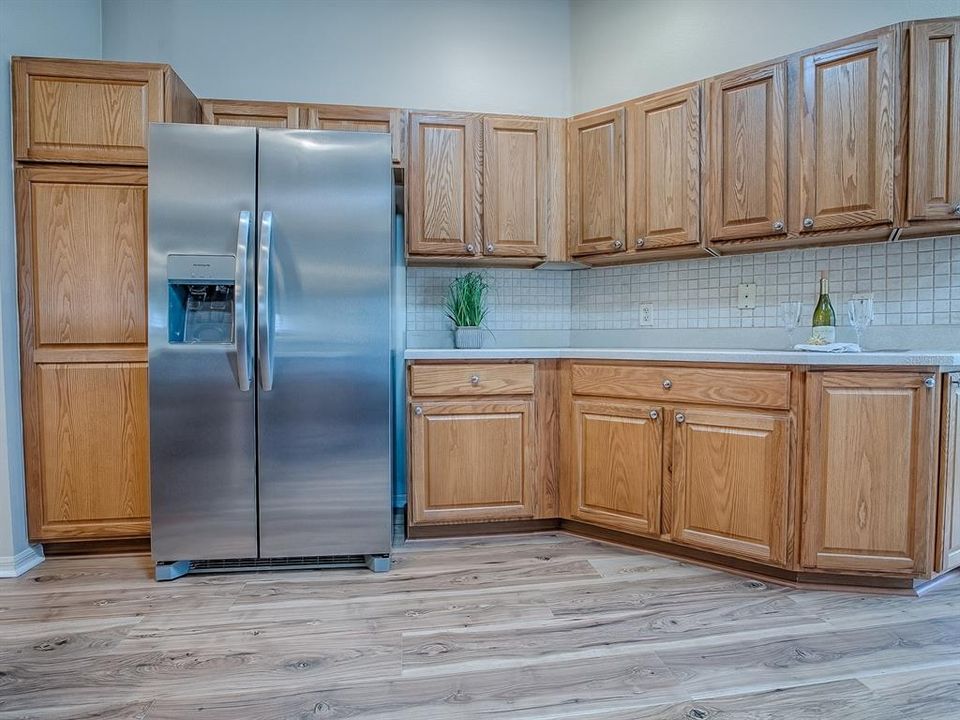 待售: $410,000 (3 贝兹, 2 浴室, 1922 平方英尺)