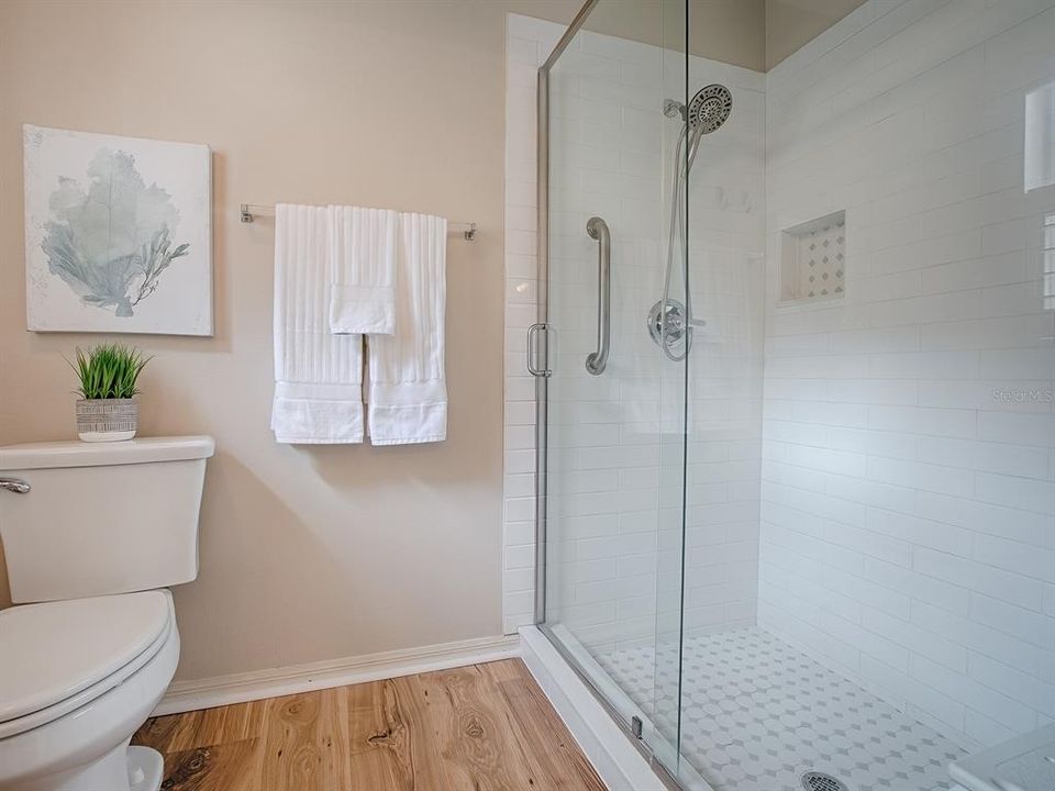 待售: $410,000 (3 贝兹, 2 浴室, 1922 平方英尺)