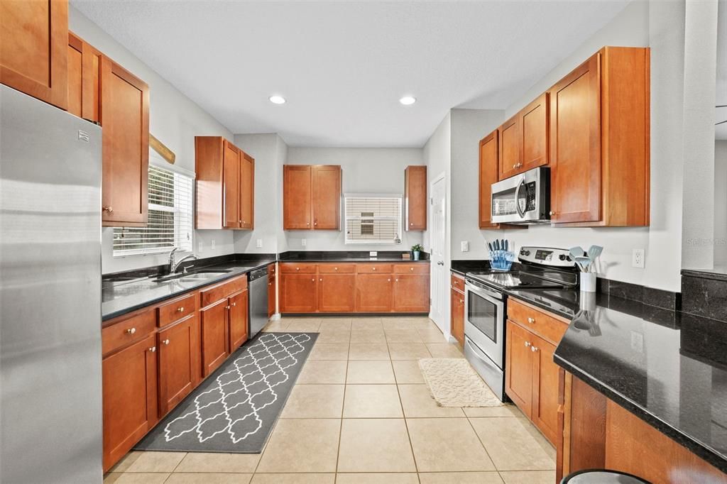 出租: $3,250 (3 贝兹, 2 浴室, 1764 平方英尺)