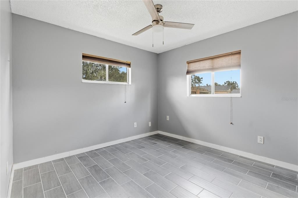 En Venta: $289,000 (3 camas, 2 baños, 1405 Pies cuadrados)