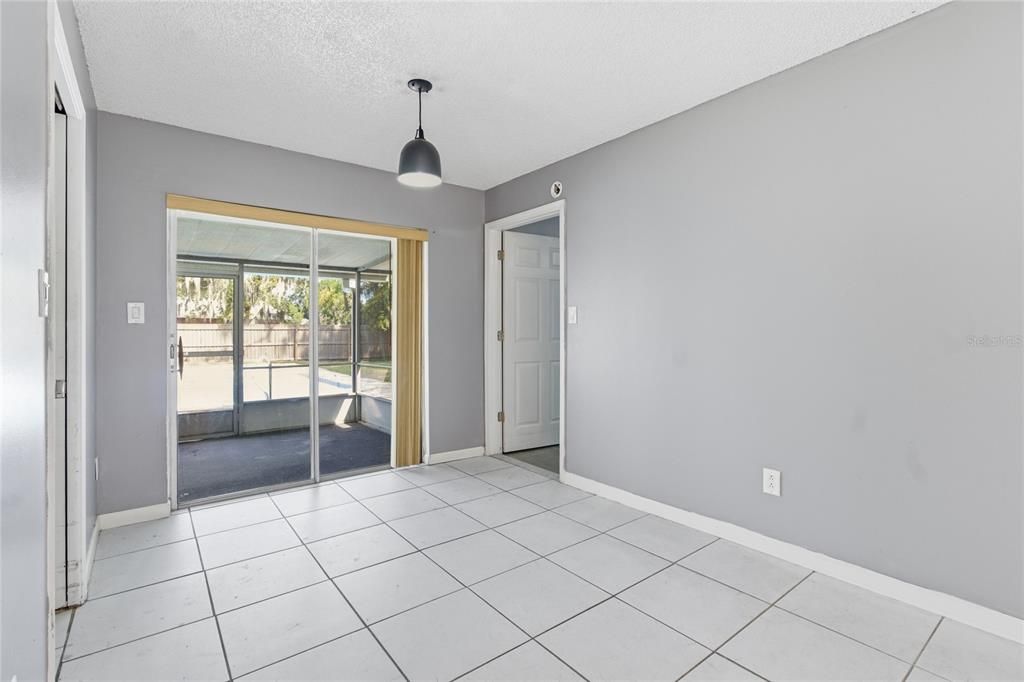 En Venta: $289,000 (3 camas, 2 baños, 1405 Pies cuadrados)