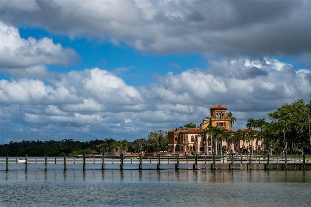 For Sale: $399,999 (0.23 acres)