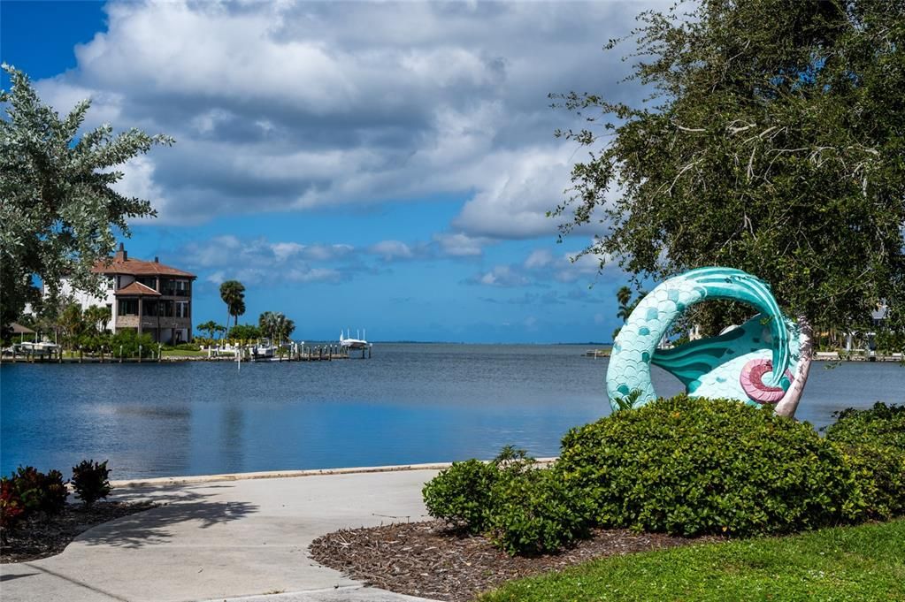 For Sale: $399,999 (0.23 acres)